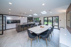 DINING KITCHEN- click for photo gallery